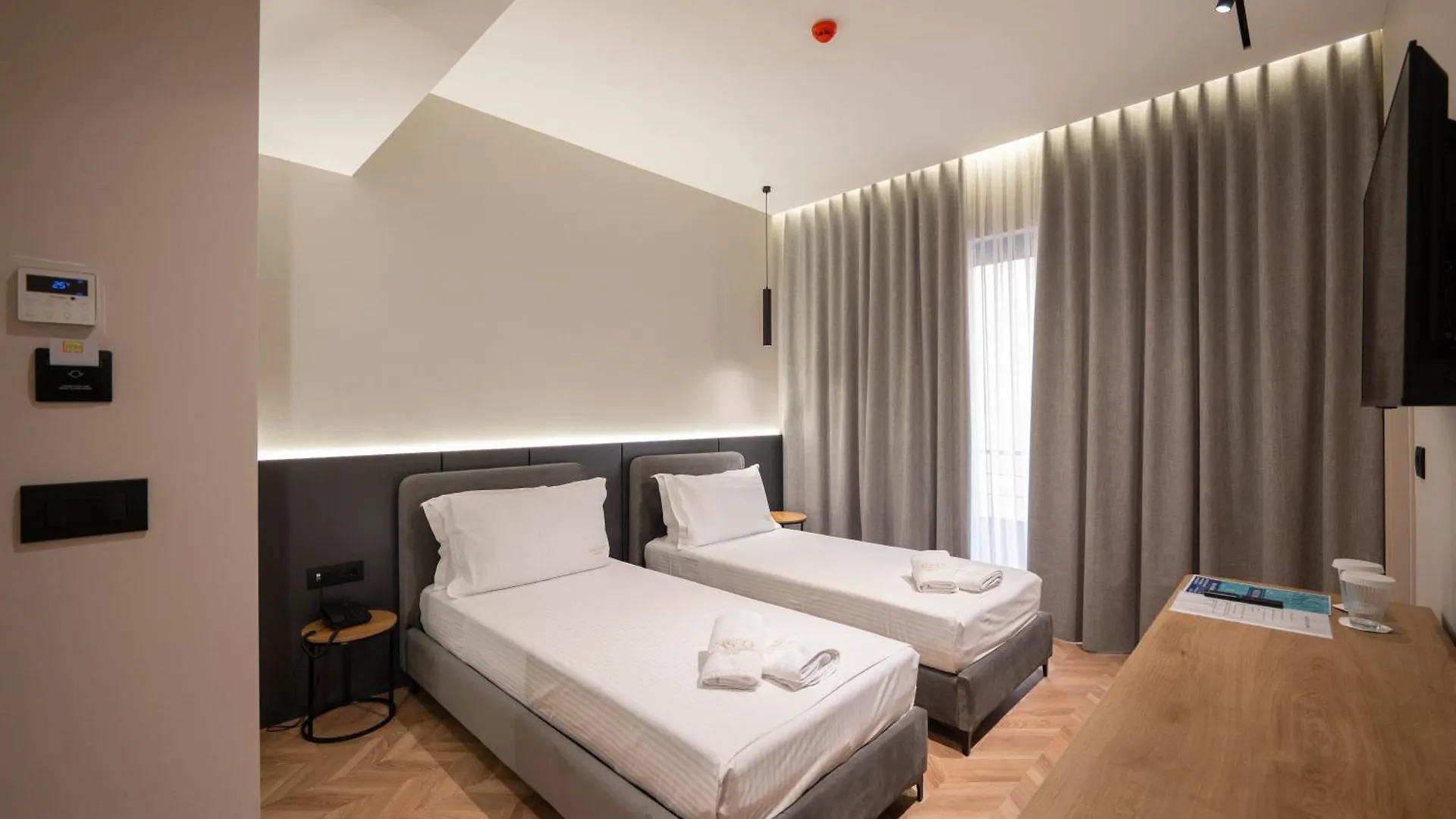 Sasso Hotel Wlora