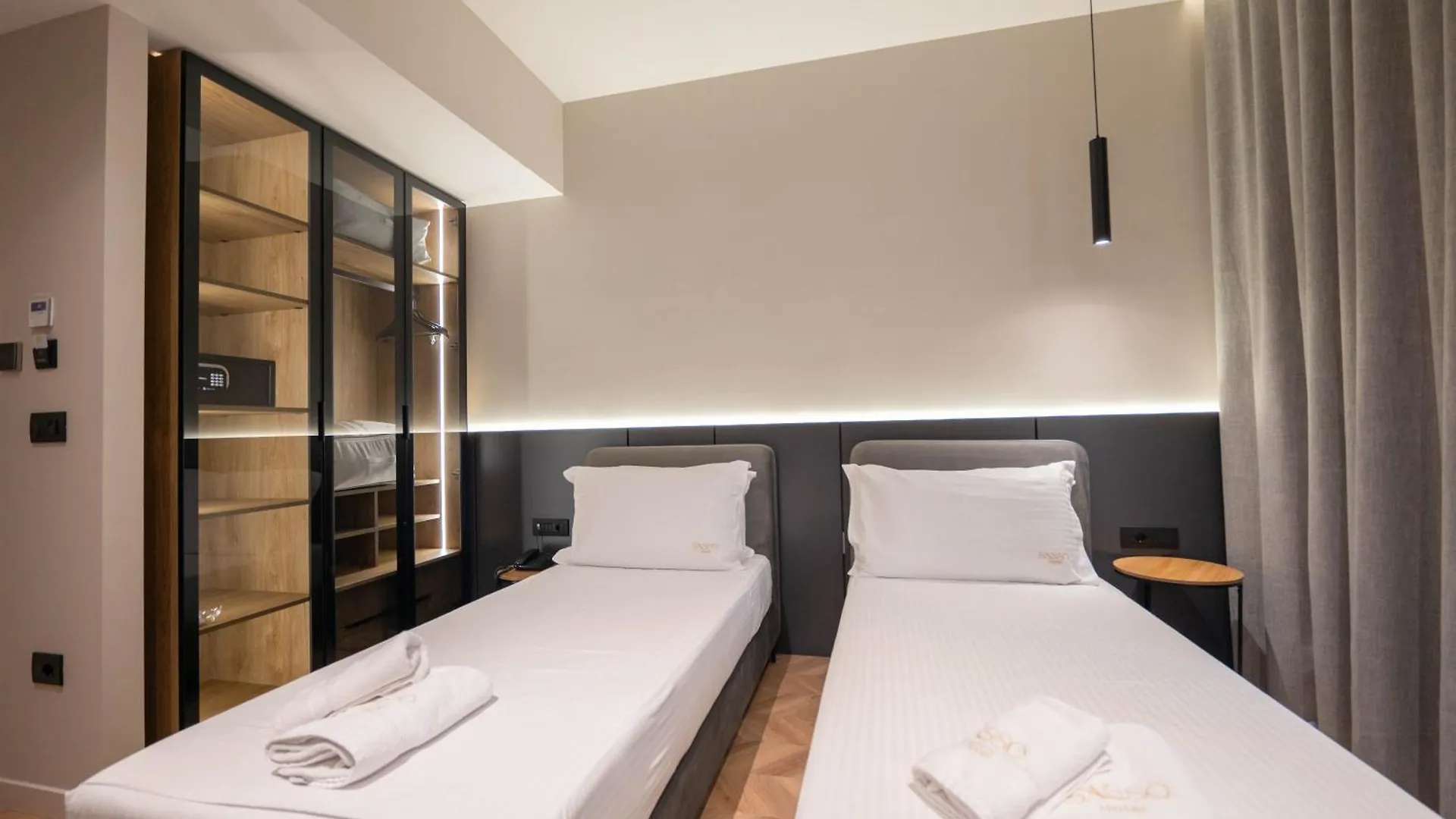 Sasso Hotel Wlora